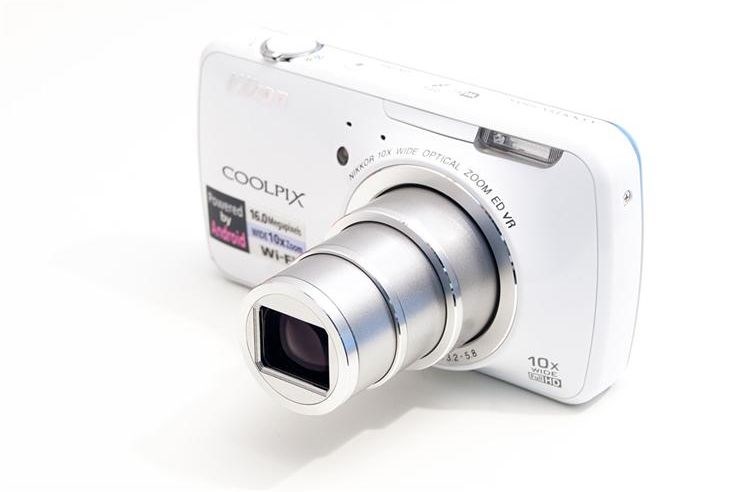 Nikon Coolpix S800C (3).jpg